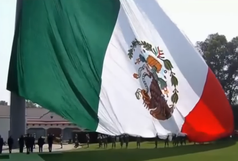 Insulto O Auxilio Que Significa Una Bandera Al Reves Indicio Michoacan