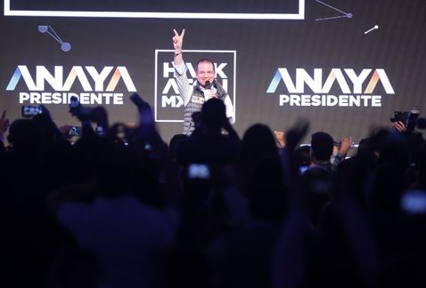  Rodeado de jóvenes, Anaya arranca campaña electoral