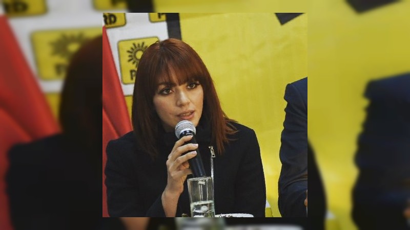 Estephany Santiago