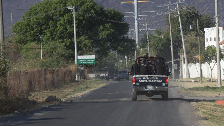  Recupera SSP vehículos retenidos en carretera Uruapan – Paracho