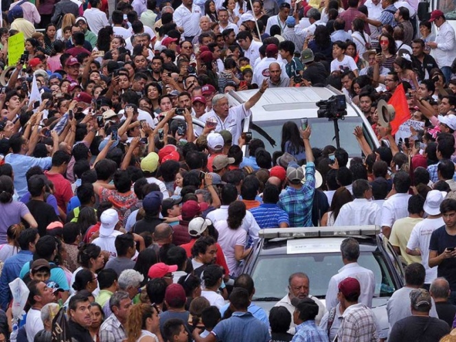  Regresa AMLO a Michoacán