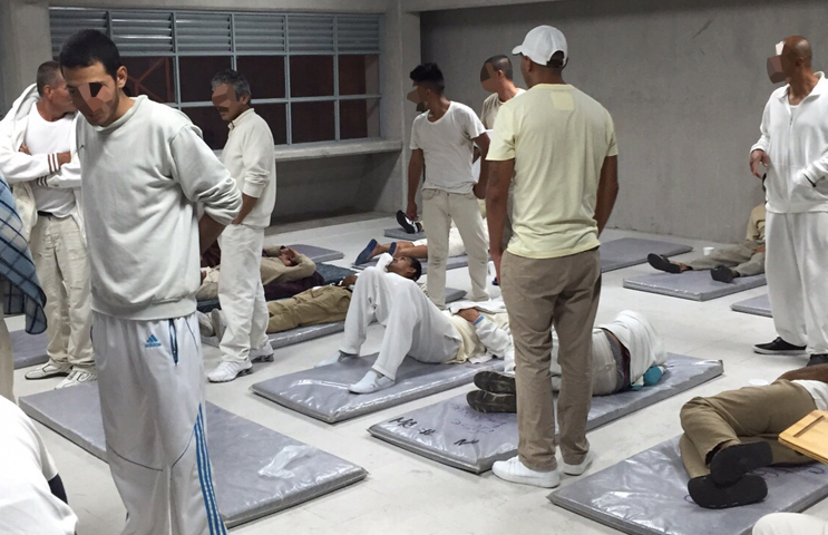  También los reos estudian; 14 internos de Mil Cumbres ingresarán a Derecho
