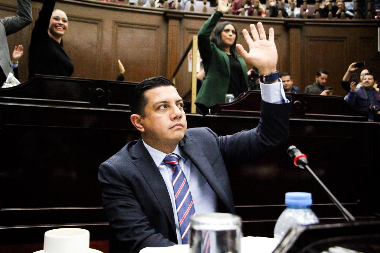  Con una inversión histórica aprueba el PAN un presupuesto responsable por los michoacanos: Oscar Escobar