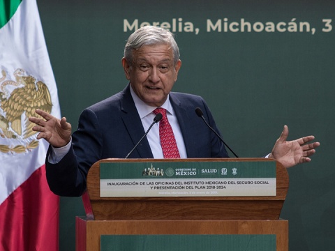  Salud y seguridad, retos del Gobierno Federal: López Obrador