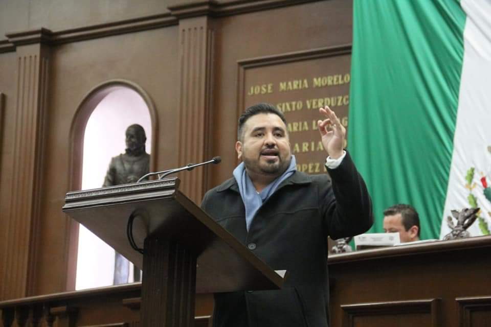  Urge Erik Juárez a que se solucione desabasto de gasolina