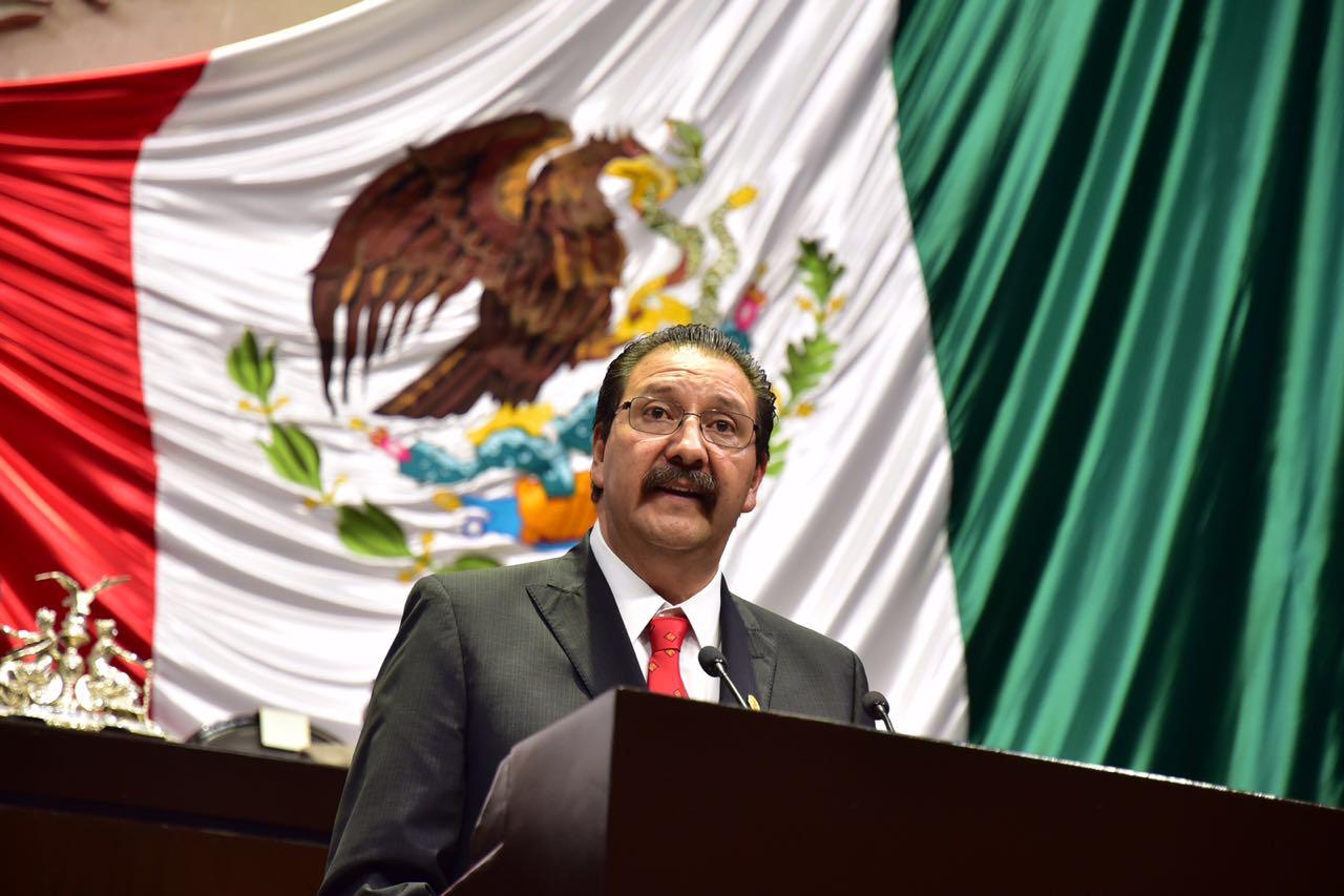  Malas decisiones desfondaron al PRD: Reginaldo Sandoval