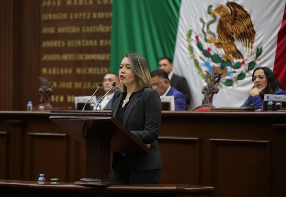  Condena Yarabí Ávila reducción de recursos a programas dirigidos a grupos vulnerables