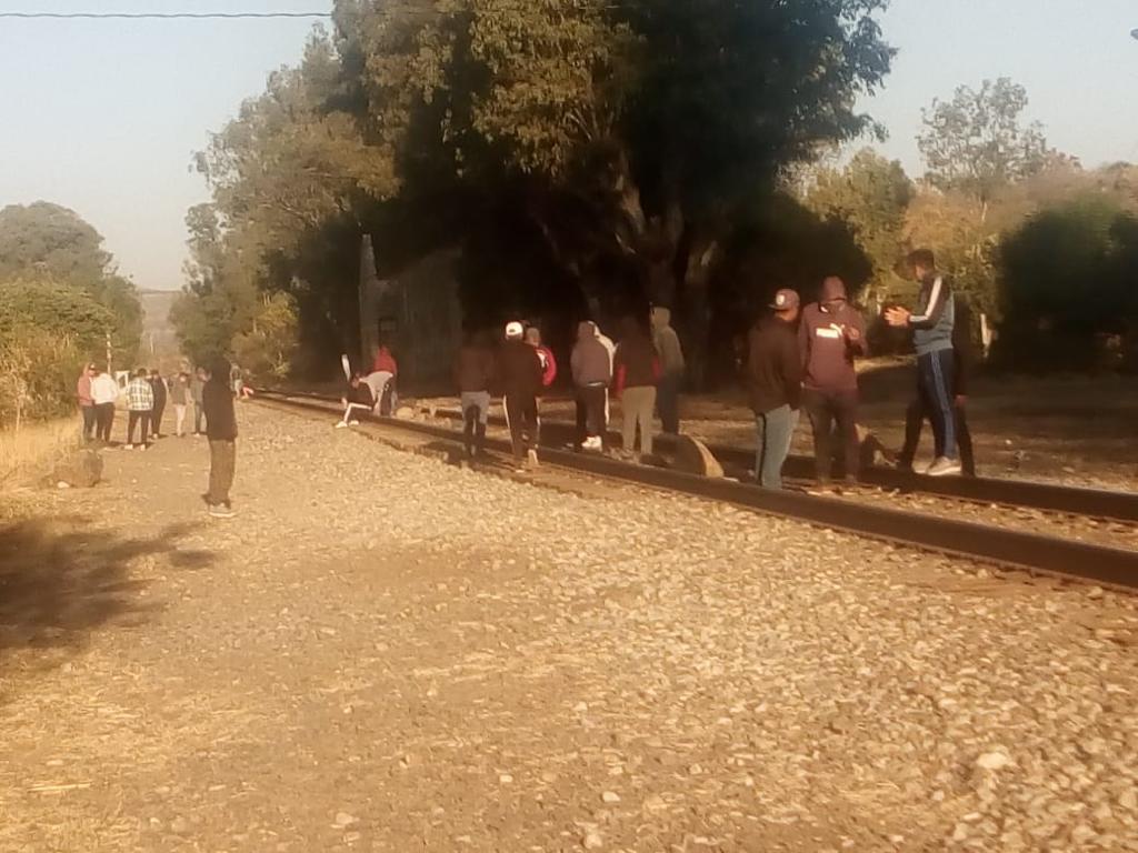  Ya basta de cierres al transporte ferroviario: AIEMAC