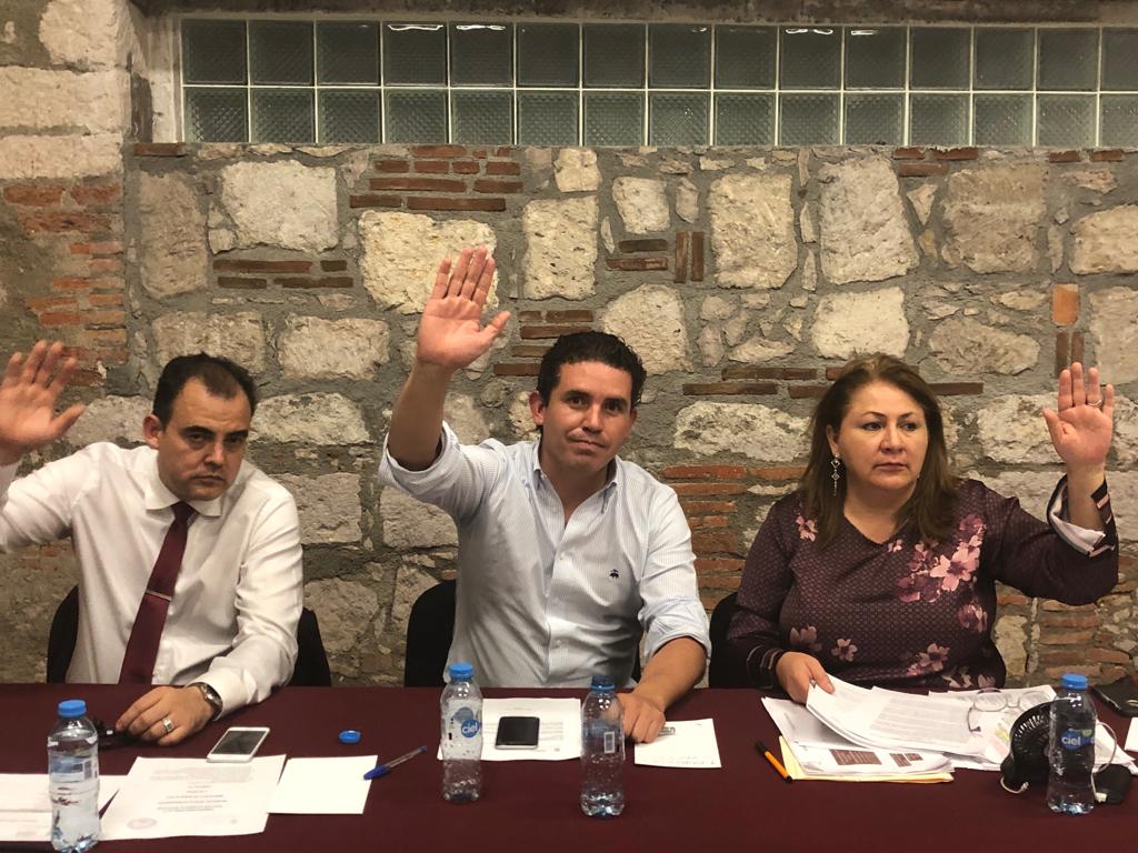  Aprueban dictamen de la Ley de Fiscalización