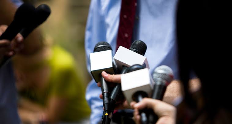  Peligrosa para la libertad de expresión, regulación de medios de comunicación