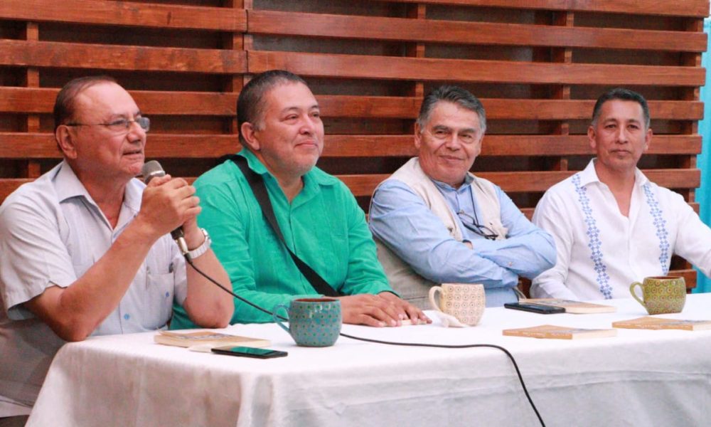 Presentan el libro “Sendas de la Tierra Caliente – Huetamo en la crónica”