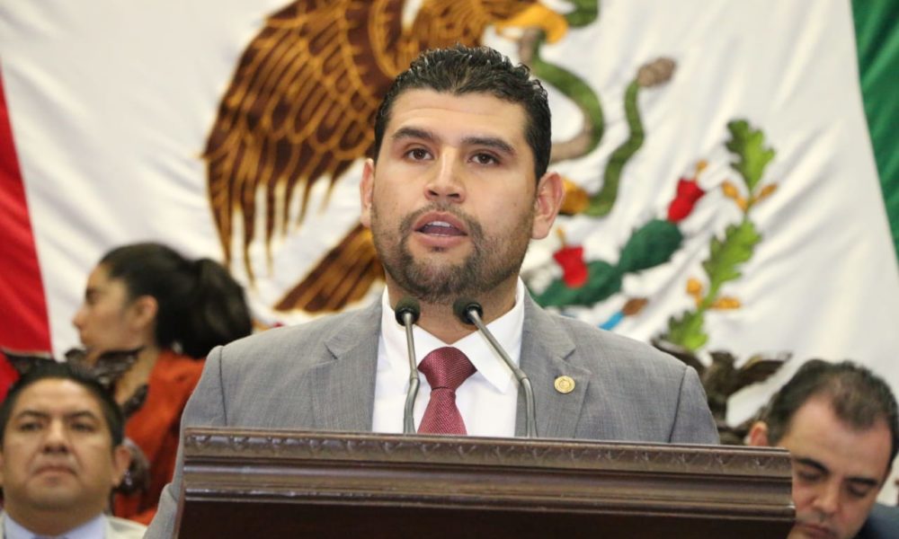  Mireles debe ser cesado del ISSSTE reitera Octavio Ocampo