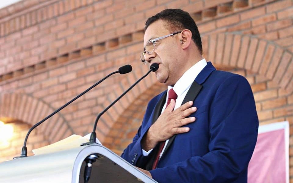  Pide Fermín Bernabé cuidar economía de michoacanos en leyes de ingresos municipales