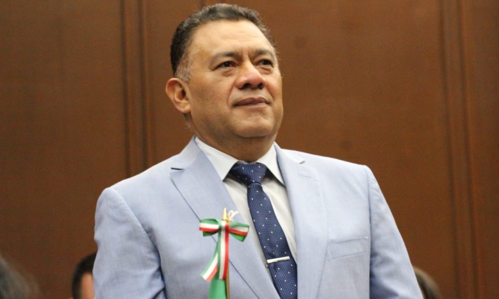  Acompañará Fermín Bernabé fortalecimiento educativo de Michoacán