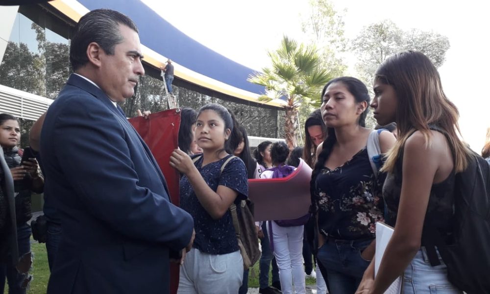  ¿Dónde estás Nilda? Moradoras de la UMSNH se manifiestan en la FGEM