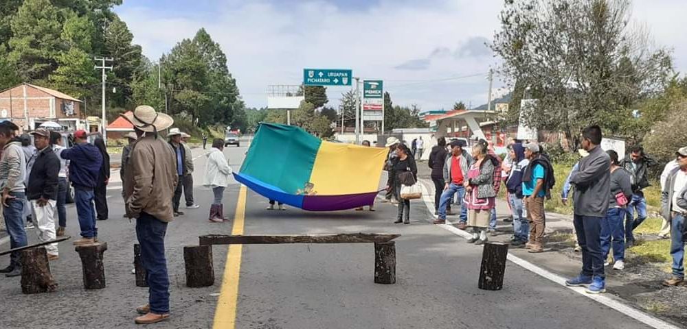  Consejo Supremo Indígena toman casetas en Michoacán
