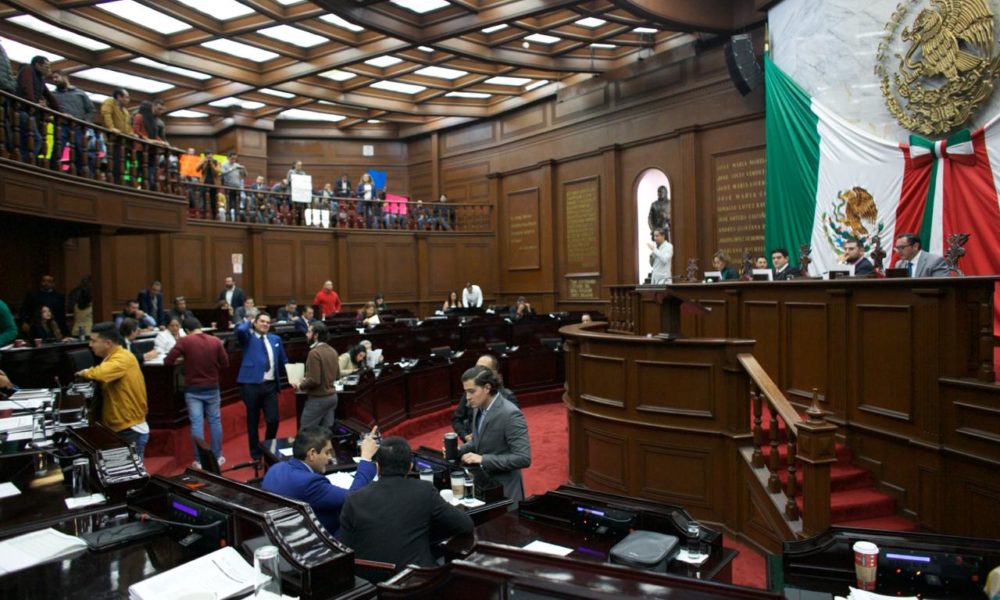  Con retraso y doble pase de lista, diputados comienzan análisis presupuestal 2020