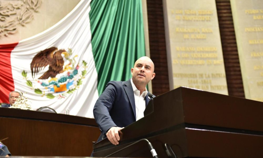  Se debe establecer una legislación contra todo tipo de violencia de género: Adolfo Torres