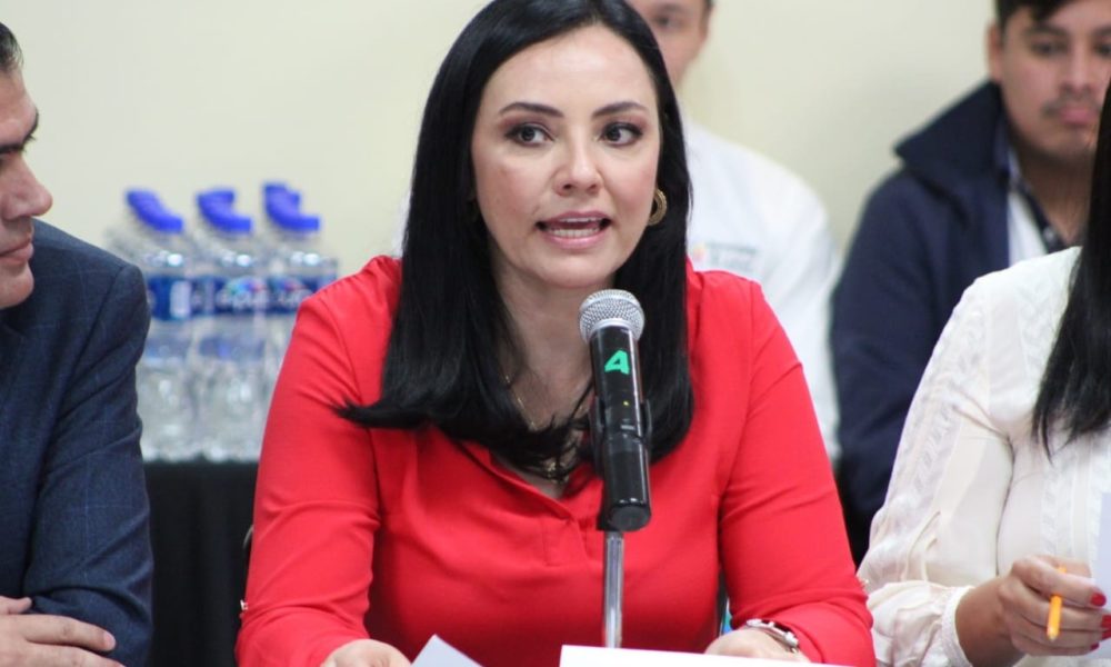  Propone Adriana Hernández que se castigue la pederastia