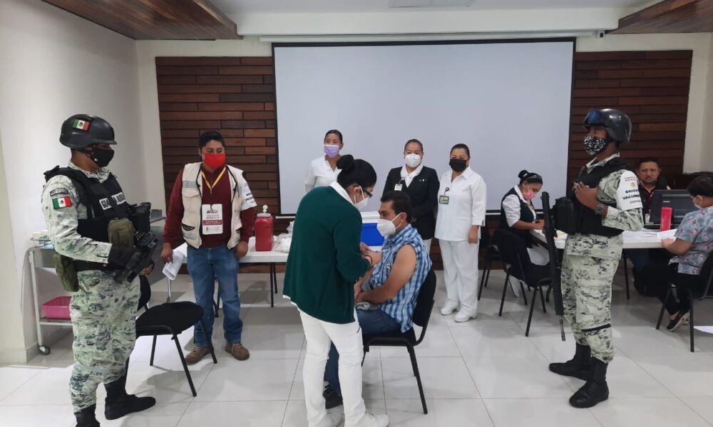 Gobierno de México enviará vacunas para Lázaro Cárdenas y Ciudad Hidalgo