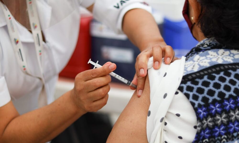  Por Semana Santa se suspenderá vacunación anticovid