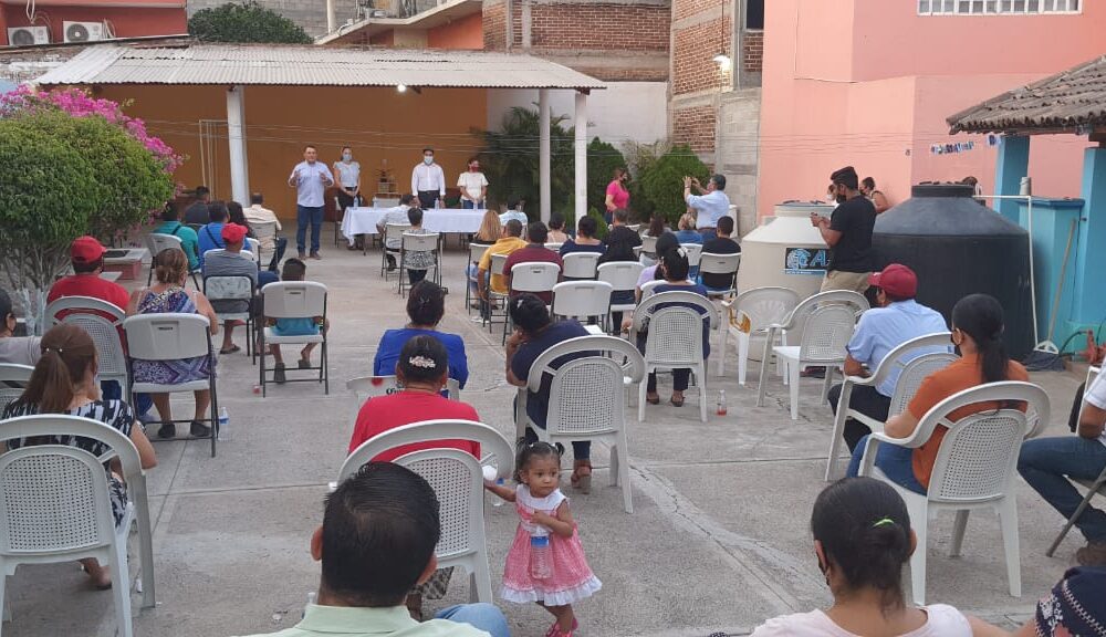  Militantes de Morena se suman al proyecto de Pablo Varona