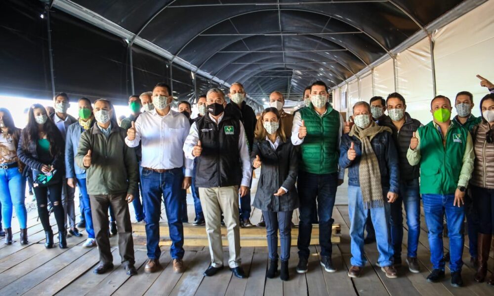  Magaña de la Mora, aliado de productores y emprendedores de Michoacán