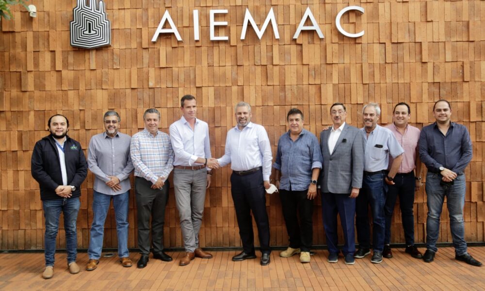  Dialoga Bedolla con cámaras empresariales para impulsar la reactivación económica