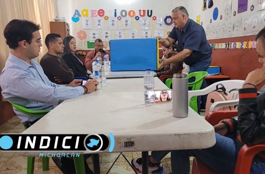  Presidente municipal de Purépero explota contra regidor en Cabildo