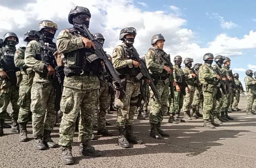  Arriban 200 elementos de la unidad de Fusileros Paracaidistas
