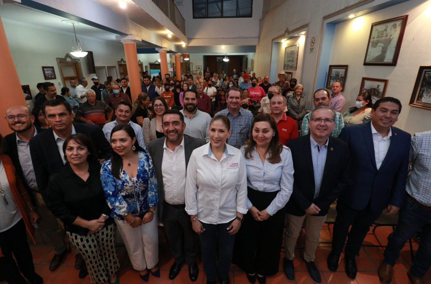  Presenta Informe Legislativo diputada Ivonne Pantoja ante panistas de Zamora