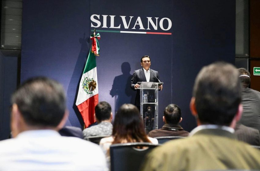  Silvano Aureoles, es la mejor opción para la presidencia: Paco Huacus