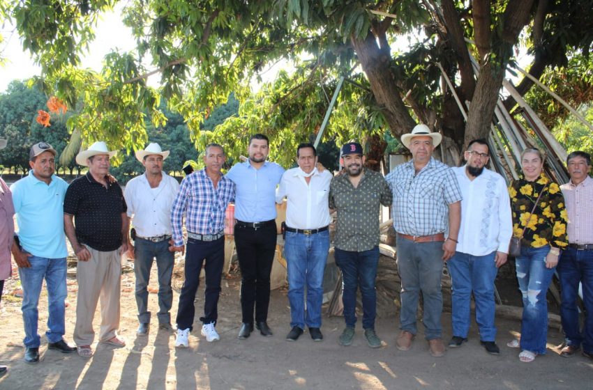  Octavio Ocampo, líder del PRD realiza gira de trabajo en Apatzingán y Buenavista
