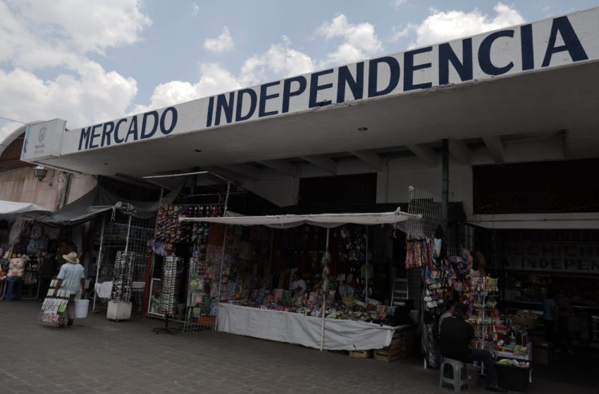  Locatarios del mercado Independencia que se vieron afectados por incendio exigen su reubicación