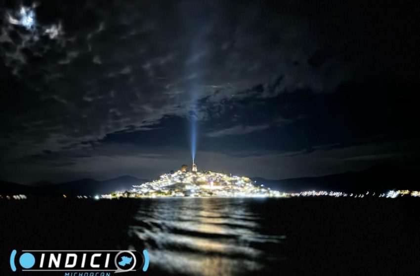  Isla de Janitzio iluminará el cielo, preparan recorridos nocturnos en Lago de Pátzcuaro