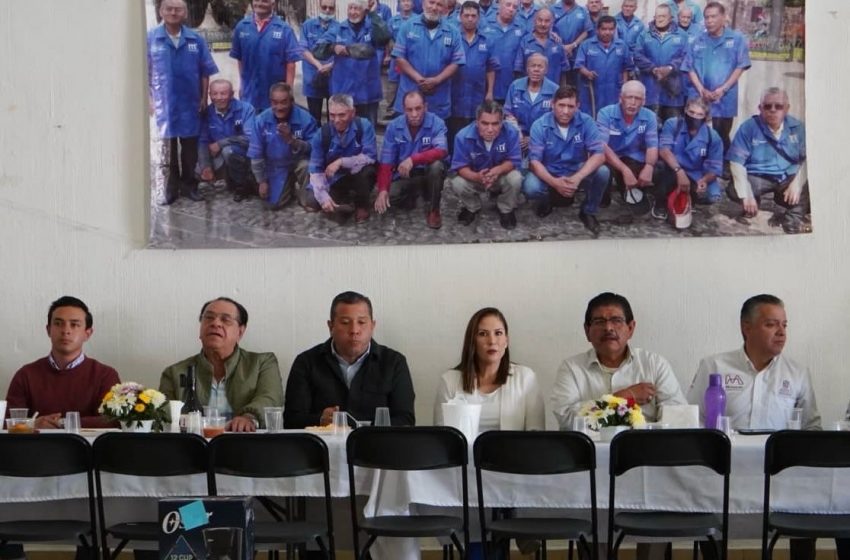 Felicita Ivonne Pantoja a boleros agremiados en Morelia