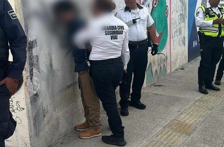  Policías recuperan auto robado tras persecución en Morelia; hay 3 detenidos