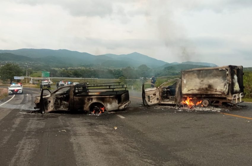  Elementos de la FGR, Ejército y GN se enfrentan contra robacarros en Erongarícuaro