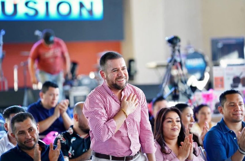 Docentes michoacanos, pilares en la formación de nuestra sociedad: Reyes Galindo