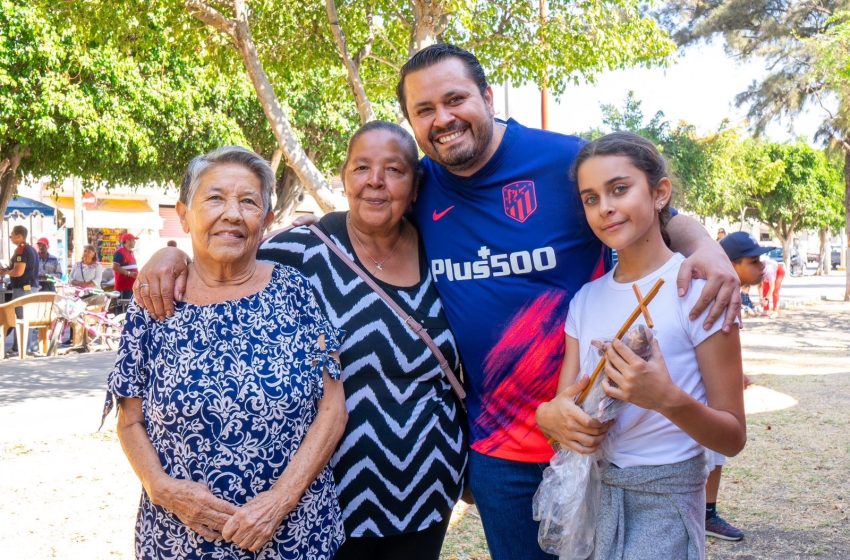 Celebra Armando Tejeda a niñas y niños de Sahuayo