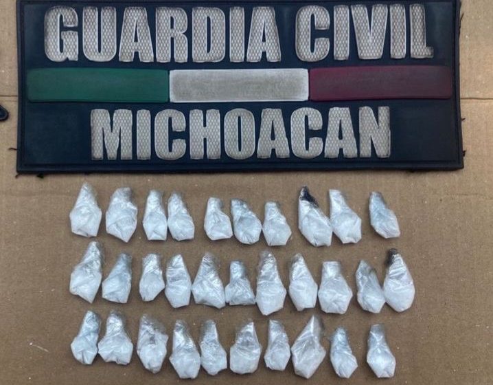  SSP detiene a un hombre con 31 dosis de metanfetamina, en Uruapan