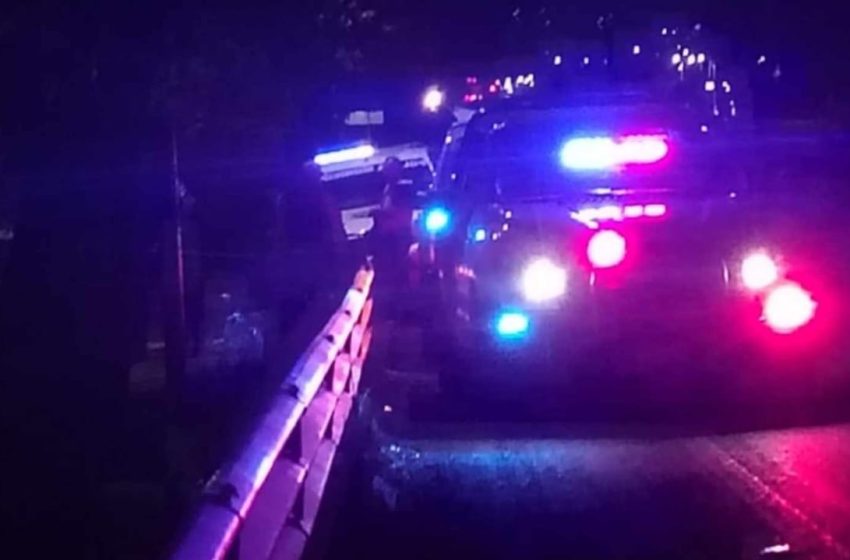 Hombre es asesinado a tiros a la orilla de la carretera Morelia-Salamanca