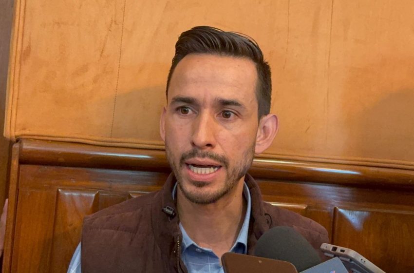 Mezcaleros denuncian ser víctimas de extorsiones y exigen justicia por dos productores asesinados