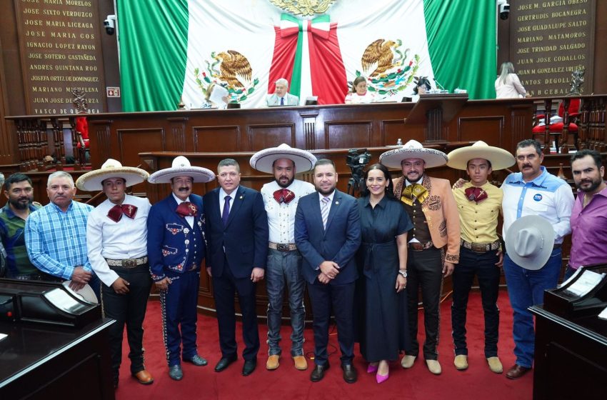Impulsa Reyes Galindo iniciativa para considerar Patrimonio Cultural de Michoacán a la charrería y a las cabalgatas
