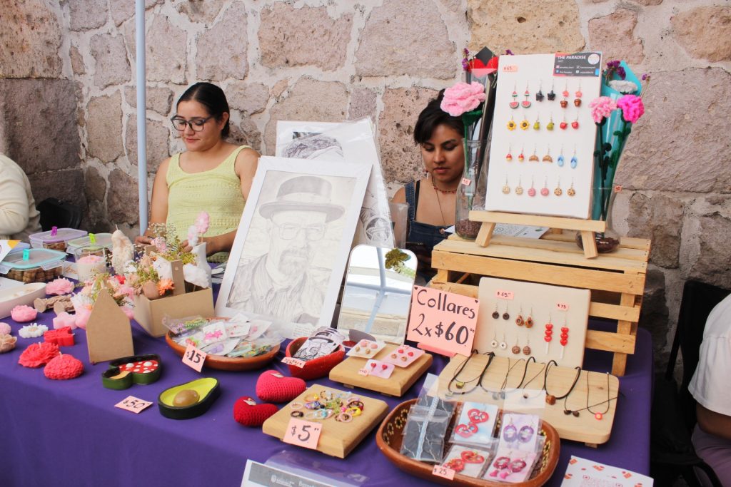 Gran éxito del Bazar 'Todas Brillamos' y Exposición Artística 'Sor Juana Inés', impulsadas por Semmujeris 9 img 8429 1